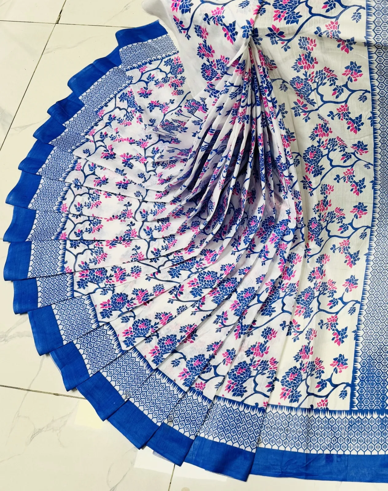 Half silk print sharee