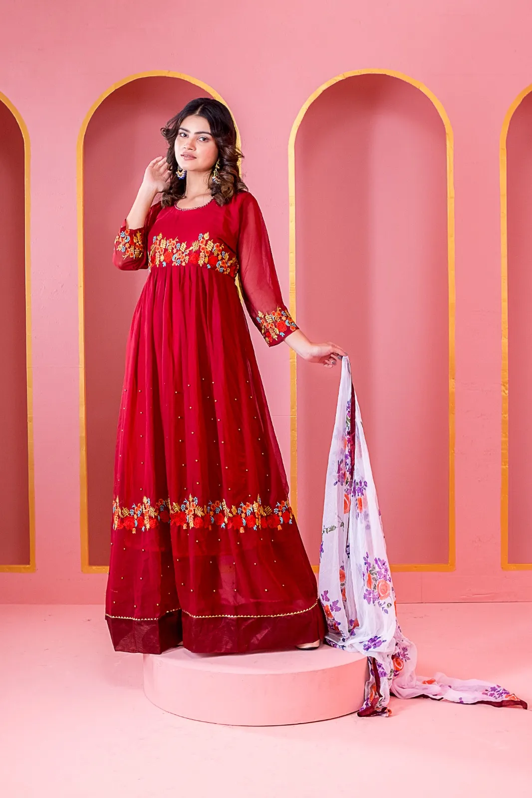 জর্জেট এমব্রয়ডারি পার্টি ড্রেস