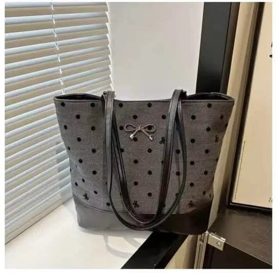 Stylish Ladies Bag